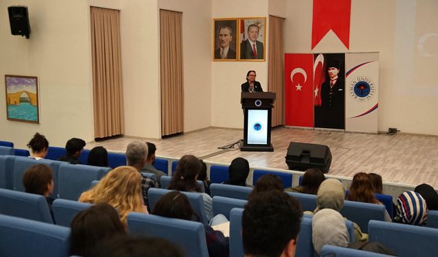 Batman’da “İstiklalden İstikbale” Konferansıyla Tarih ve Bilinç Buluştu