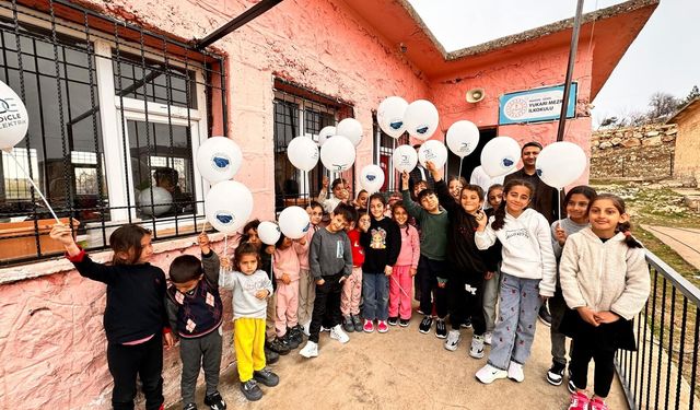 Dicle Gönüllüleri’nden Öğrencilere Destek