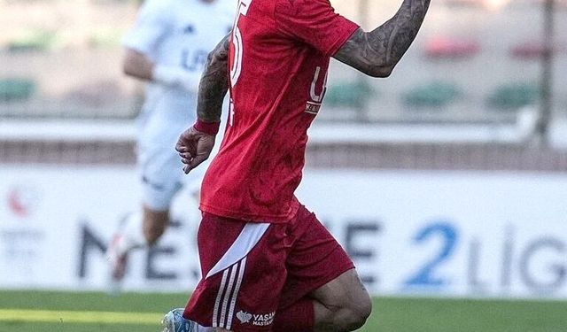 İshak Çakmak lige damga vurdu! Attığı kritik gollerle Petrolspor'u zirveye taşıdı