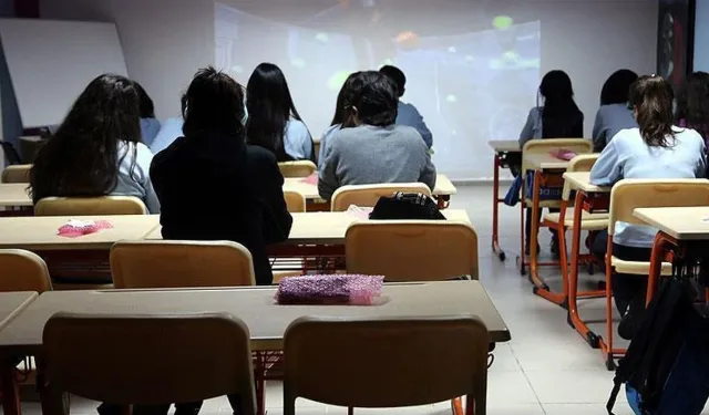 15 Nisan Çarşamba Şanlıurfa'da Grev mi Var? Şanlıurfa Okullar Tatil mi,?