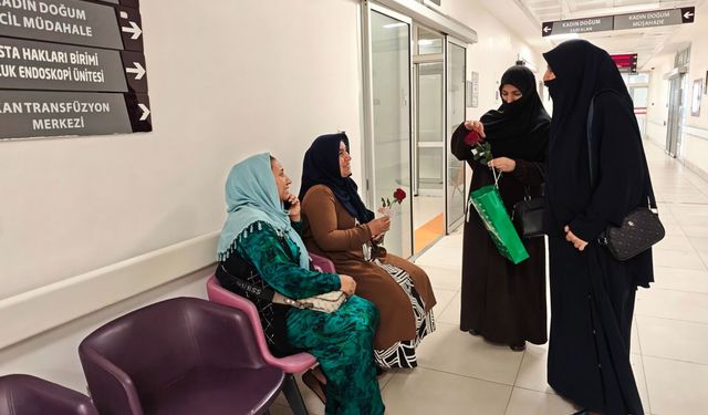 Anneler Günü’nde Anlamlı Ziyaret: "Anne, Toplumun Temel Direğidir"