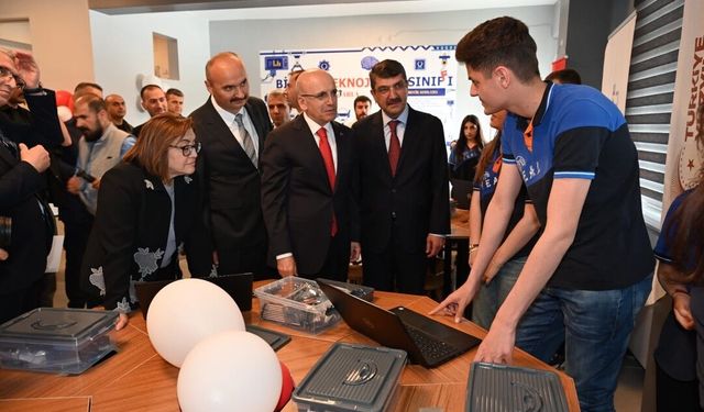 Batman’da 50 Yapay Zekâ Atölyesi Aynı Anda Açıldı