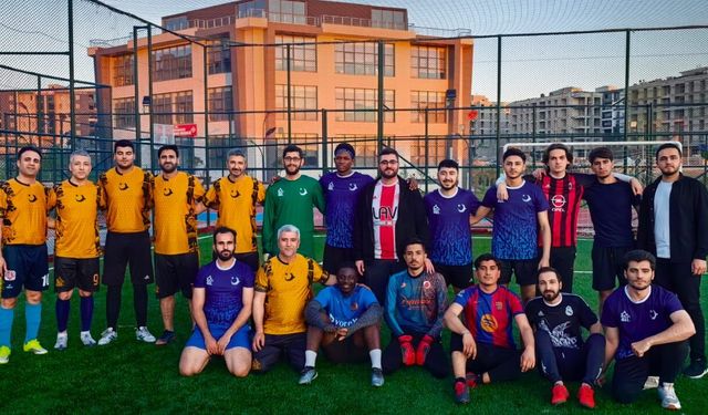 Batman’da Kültürleri Buluşturan Futbol Maçı; Sahada Dostluk Kazandı