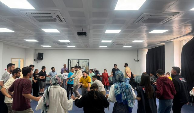Bir Kalp Bin Umut Derneği’nden Engelliler Haftası’nda Anlamlı Etkinlik