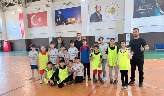 Engelleri Aşan Dostluk: Özel Öğrenciler ile Şampiyonlar Parkede Buluştu