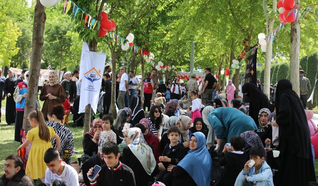 Jiyan Park’ta 2 Bin Kişilik Dayanışma Buluşması