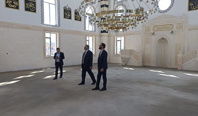 Kozluk'ta camii ve Kur'an kursu inşaatları incelendi