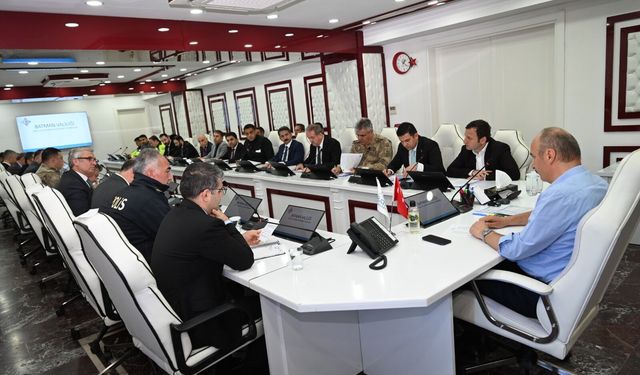 Okul Çevrelerinde Alarm Seviyesi: Vali Canalp’ten Güvenlik Talimatı