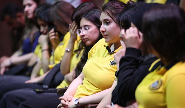 Sınav Kaygısına Karşı Moral Semineri: Batmanlı Gençlere Motivasyon Desteği