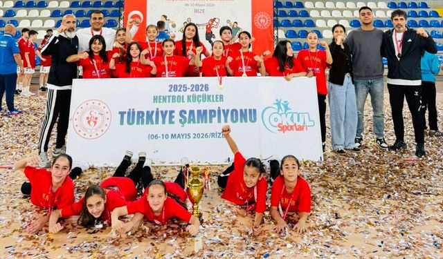 TOKİ Kazım Karabekir Ortaokulu Hentbolda Türkiye Şampiyonu Oldu