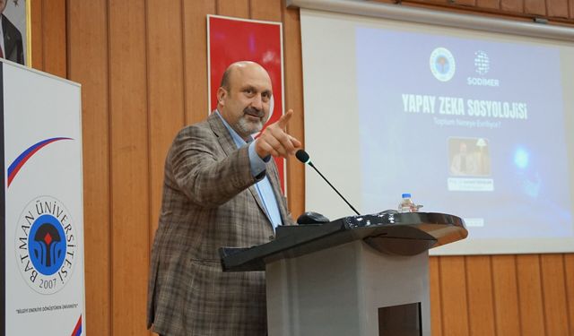 Yapay Zeka İnsanlığı Nasıl Değiştiriyor?” Batman Üniversitesi’nde Çarpıcı Konferans