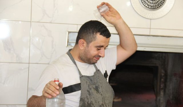 300 Derecelik Ocak, 45 Derecelik Hava: Ekmek Mesaisi Ateşle Yarışıyor
