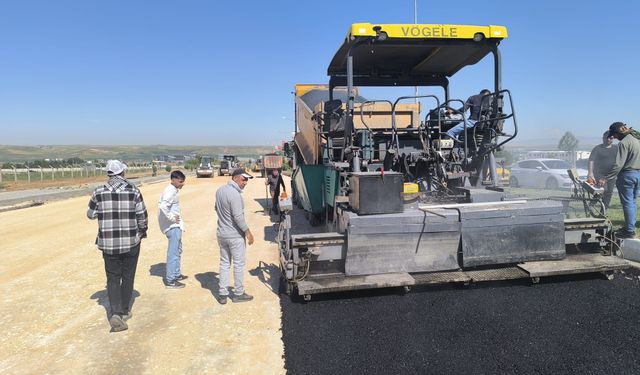 Batman’da 5 Günde 3 Bin 596 Ton Asfalt