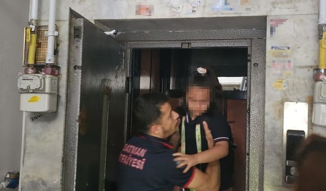 Batman’da Küçük Çocuk Dakikalarca Mahsur Kaldı, İtfaiye Zamanla Yarıştı