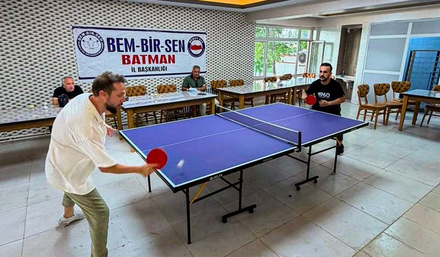 Batman’da Kurum İçi Rekabet Kızıştı: Masa Tenisi Turnuvası Start Aldı!