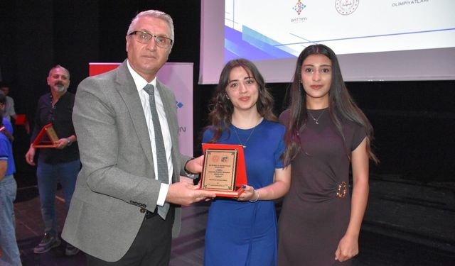 FENX Olimpiyatları Proje Yarışması'nda Ödüller Sahiplerini Buldu
