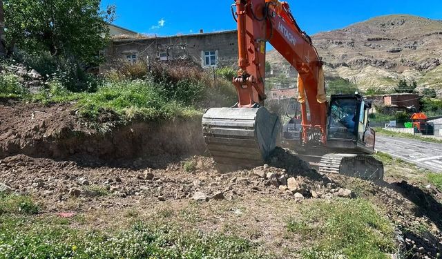 Kozluk’ta Hizmet Seferberliği: Köşe Bucak Altyapı Dokunuşu