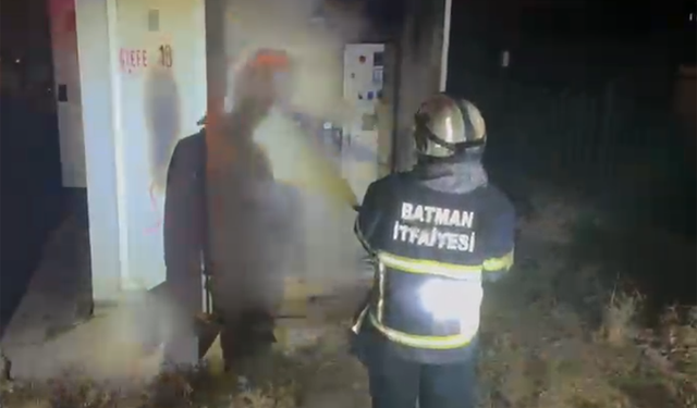 Batman'da Geceyi Aydınlatan Trafo Yangını