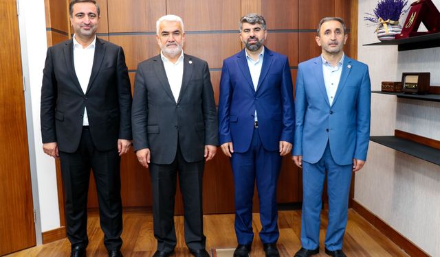 HÜDA PAR’dan karma eğitime ilişkin kanun teklifi