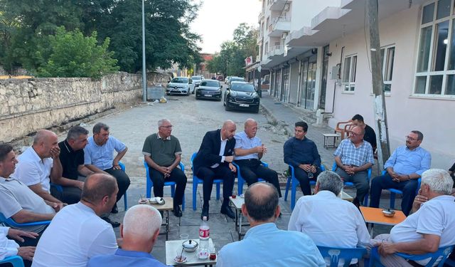 "Hükümet Konağı Sizin Evinizdir!"