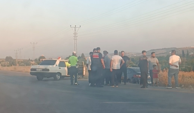 Karayolunda 3 aracın karıştığı trafik kazası