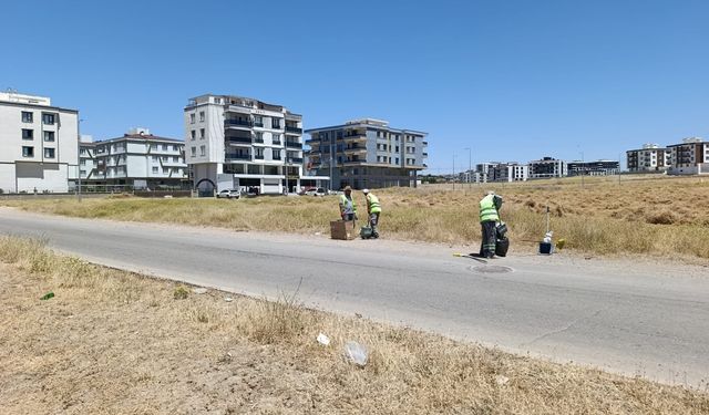 Seyitler ve İluh Mahallelerinde Temizlik Çalışmaları Sürüyor