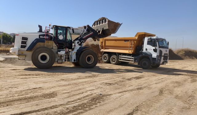 Yol, Asfalt Ve Parke Çalışmaları Aralıksız Devam Ediyor