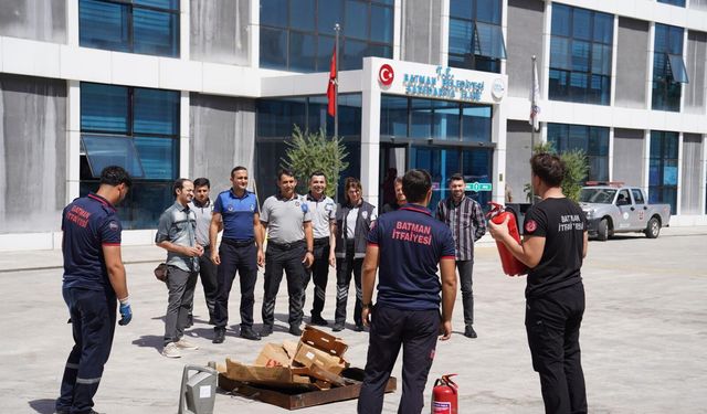 Batman Belediyesi Personeline Yangın Eğitimi