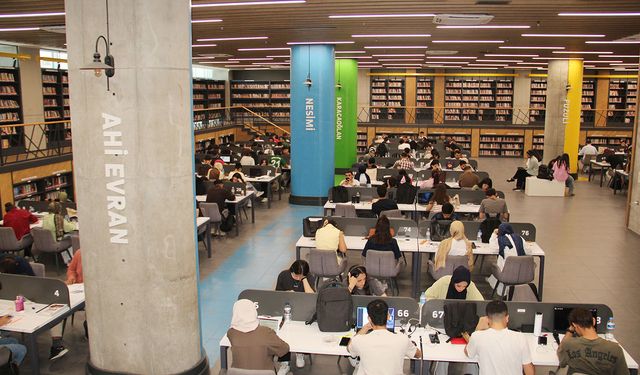 Batman Kütüphanelerde Türkiye İkincisi Oldu: Ziyaretçi Sayısı 2,3 Milyonu Aştı
