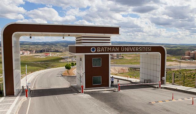 Batman Üniversitesi'nden 2 Bin 331 Kişilik Lisansüstü Kontenjan