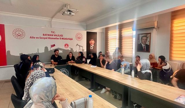 Batman’da Teknoloji Bağımlılığına Karşı Ailelere Dijital Farkındalık Eğitimi