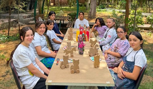 Güneykent ADEM’de Ahşaplara Sanat, Hayatlara Renk Katılıyor