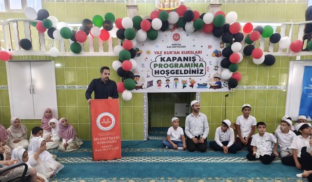 Gercüş’te Yaz Kur’an Kursunda Öğrencilerden Duygu Dolu Kapanış