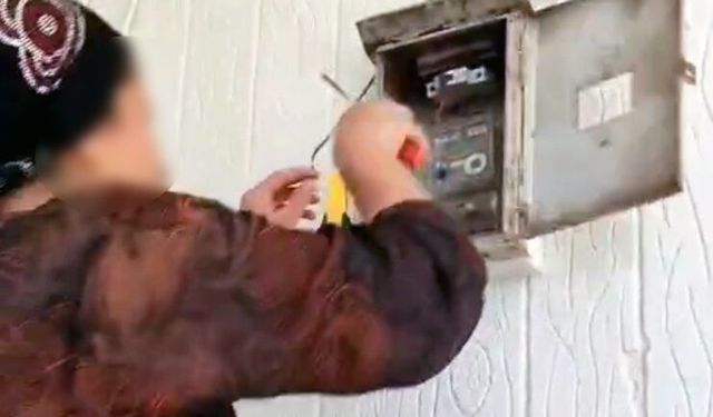 Elektrik Denetimi Ekibine Aldırmadan Sayaca Müdahale Etti