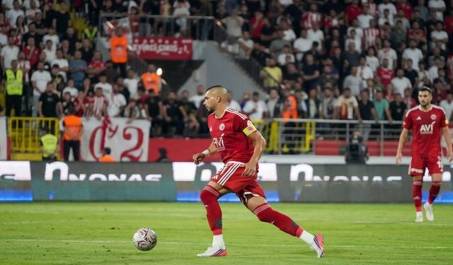 Petrolspor’da Dória farkı! Kaptan savunmada duvar örüyor