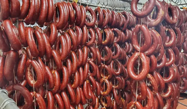 Tarım Bakanlığı’nın İfşa Ettiği O 3 Hileli Sucuk Markası Hangisi? Dana Sucuktan Neden Kanatlı Eti Çıktı?