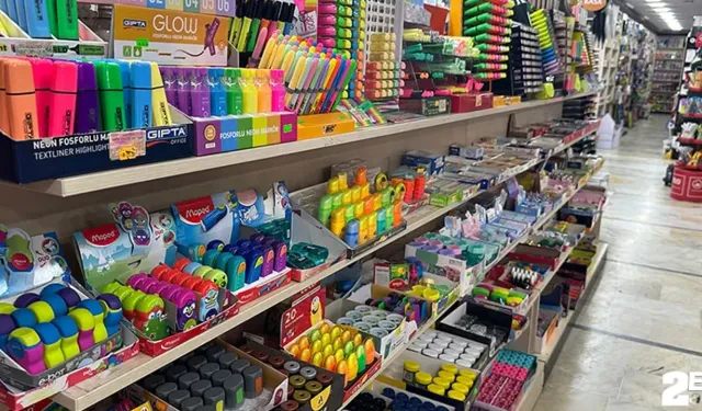 VELİLER REYONLARA AKIN ETTİ: BİM'DE 10,50 TL'LİK FON KARTONU, 24,50 TL'LİK OKUL ETİKETİ VE 399 TL'LİK ANAOKULU ÇANTASIYLA REKOR KIRAN KATALOG RESMEN YAYINLANDI!
