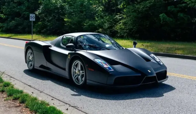 Dünyadaki Tek Mat Siyah Ferrari Enzo Rekor Fiyata Satılacak! Brunei Kraliyet Ailesi’nin Özel Siparişi