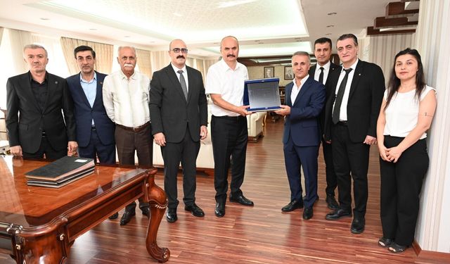 Ahilik Haftası Kutlama Komitesinden Vali Canalp’e Ziyaret