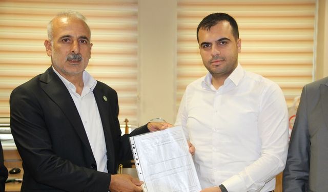 HÜDA PAR Batman İl Başkanı Doğru mazbatasını aldı