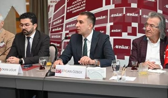 Antalya Narkotik Şube Müdürü Neden Gözaltına Alındı? Rüşvet Karşılığı Dosya Temizleme İddiası Doğru mu? Operasyonda Kimler Yakalandı?