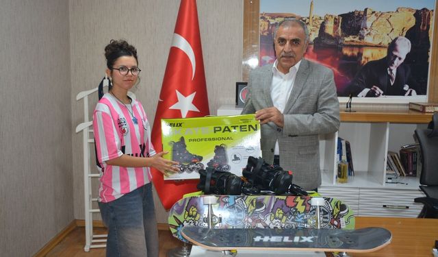 Paten ve Kaykay Şampiyonlarına Ödül