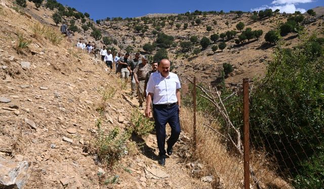 Vali Canalp Köy Köy Geziyor: 419 Köye Ulaşıldı