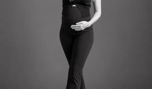 Dila Kent Hamile mi? Eşi Kimdir ve Ne Zaman Evlendi? Dila Kent'in Bebeğinin Cinsiyeti Belli mi?