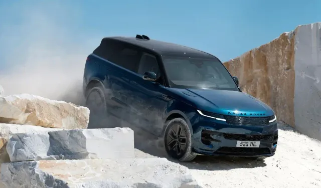YENİ RANGE ROVER SPORT ELECTRIC V8 GÜCÜ, 600 KM MENZİL VE ROKET HIZLANMAYLA SAHNEYE ÇIKTI!