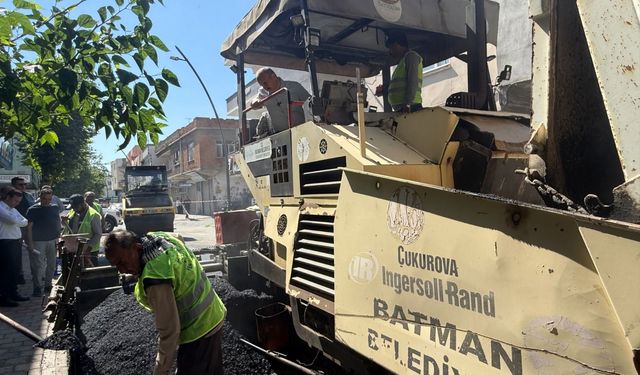 Batman’a Afet Kapsamında Asfalt Desteği