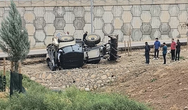 Batman’da Kepçe Devrildi: Sürücü Hafif Yaralandı