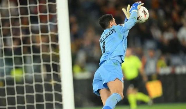 Berke Özer Galatasaray Maçında Oynayacak Mı? Lille Kadrosunda Sakat Mı? Milli Kaleci Kimdir?
