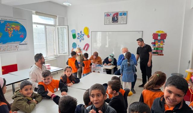 Bıçakçı İlkokulu’nda Miniklere Ağız ve Diş Sağlığı Eğitimi