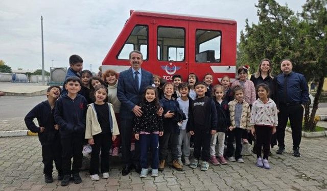 Minik Öğrencilere Demiryolu Güvenliği Eğitimi